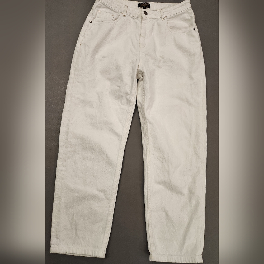Le Mont St. Michel Men's Classic White Relaxed Jeans